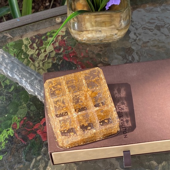 Gold Cosmetic Organizer Resin Art - Picture 9 of 16